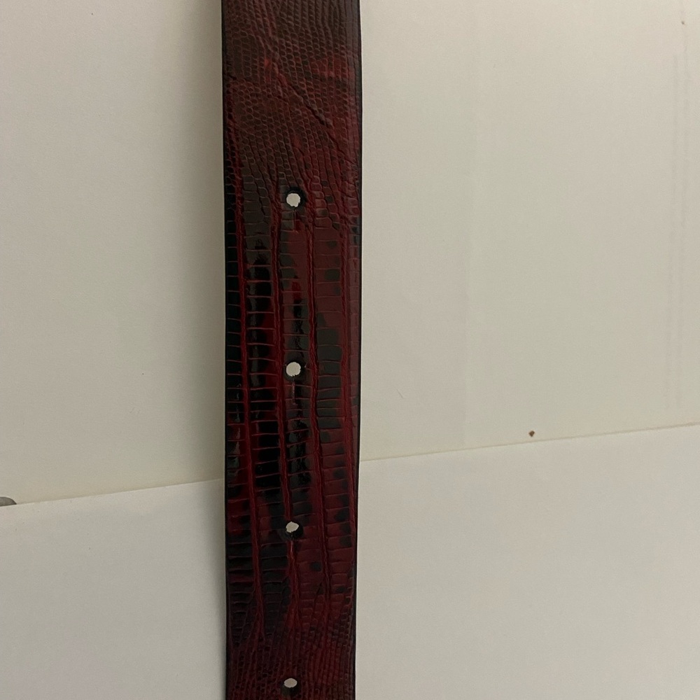 Valentino Garavani New belt lizard skin red/black. Snake buckle. Size small. - Picture 10 of 12